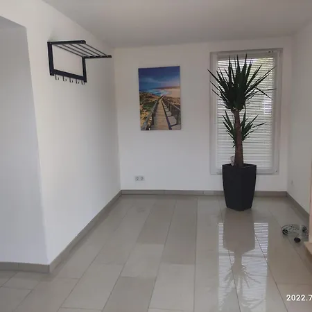 Grosse 3,5 Zimmerwohnung Monteurunterkunft An Der Ch Grenze Apartment Gottmadingen