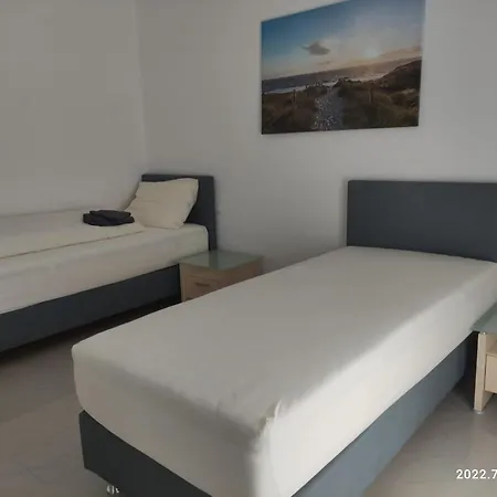 Grosse 3,5 Zimmerwohnung Monteurunterkunft An Der Ch Grenze Apartment