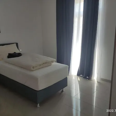 Grosse 3,5 Zimmerwohnung Monteurunterkunft An Der Ch Grenze Apartment Gottmadingen